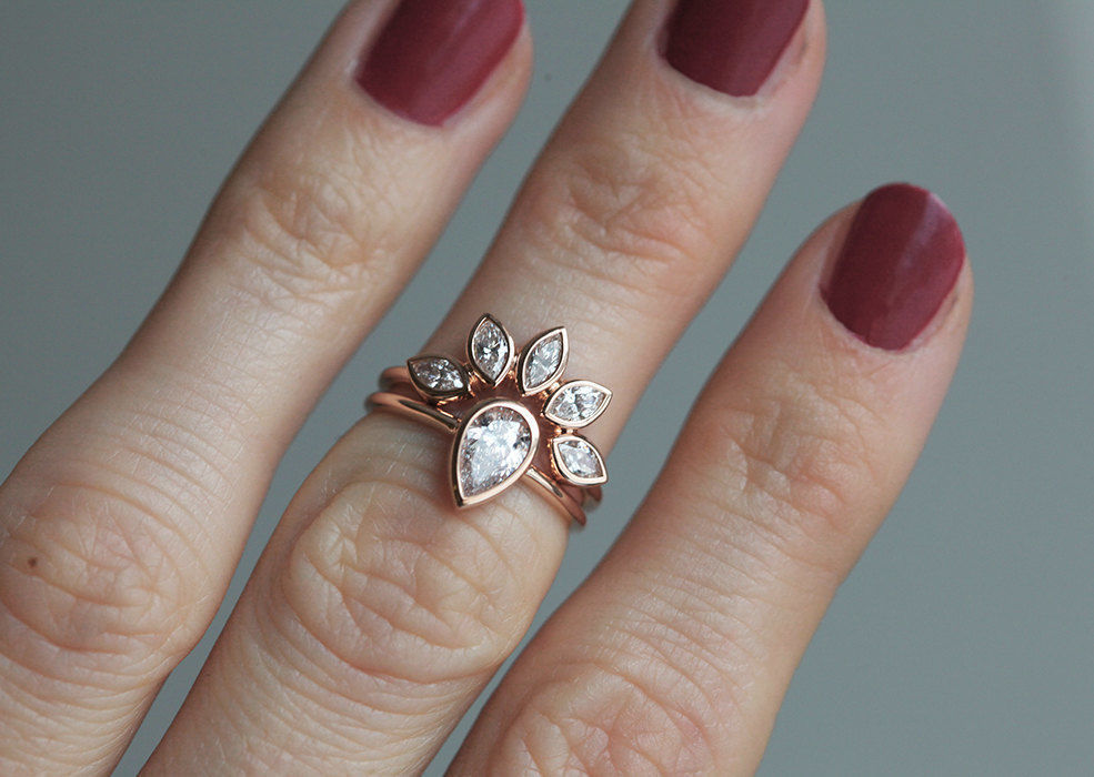https://goldiam.co.il/en/sites/default/files/pear-diamond-ring-with-marquise-diamond-crown-3d-model-stl-3dm%20%282%29.jpg